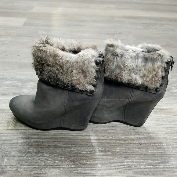 NWOB Rare ASH Rabbit top w/hammer nail accents sz European 38 1/5 Wedge booties - Picture 5 of 8